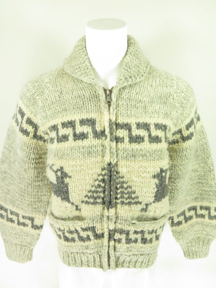 swan-reindear-canadian-cowichan-sweater-G95N-1