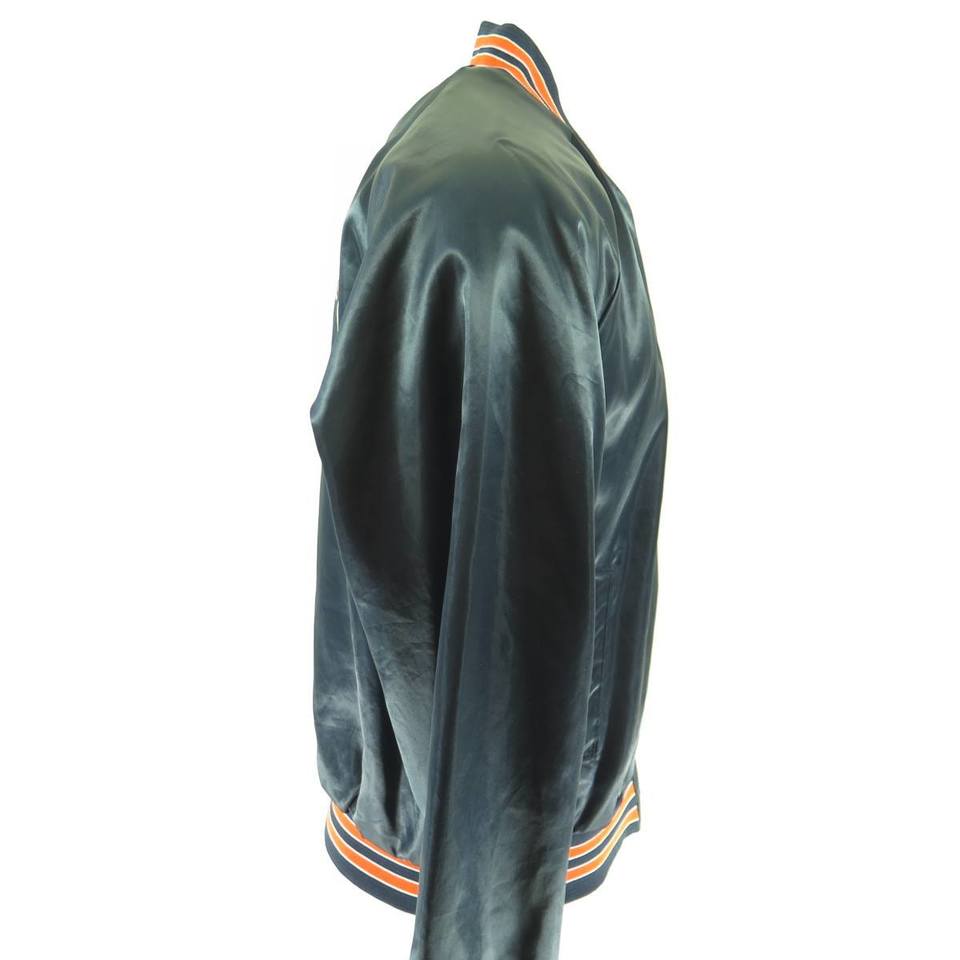 NFL Chicago Bears Padded Jacket - Black - L - TMC Vintage Clothing