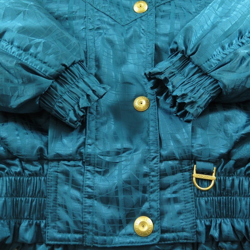 Descente-ski-womens-puffy-jacket-H17N-9