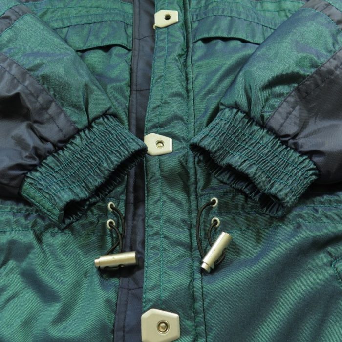 H14V-Kaelin-iridescent-ski-jacket-coat-8