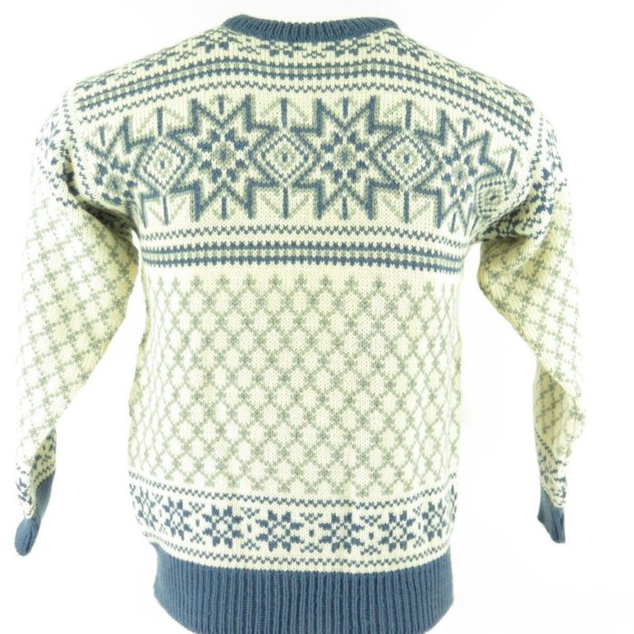 H15Q-dale-white-snowflake-sweater-3