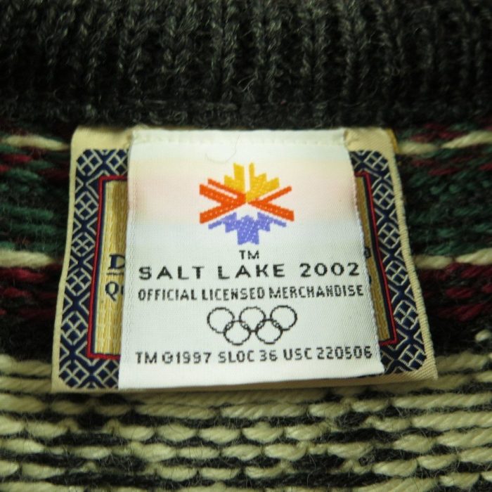 H17F-Dale-classic-olympic-sweater-partial-zip-7