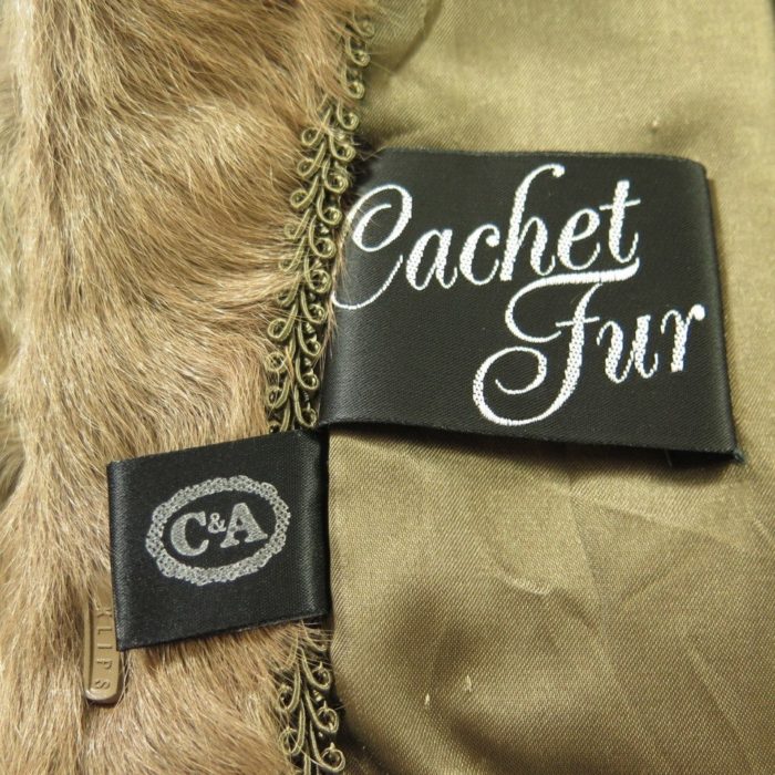 Catchet-fur-womens-fur-coat-goat-fur-H31D-10