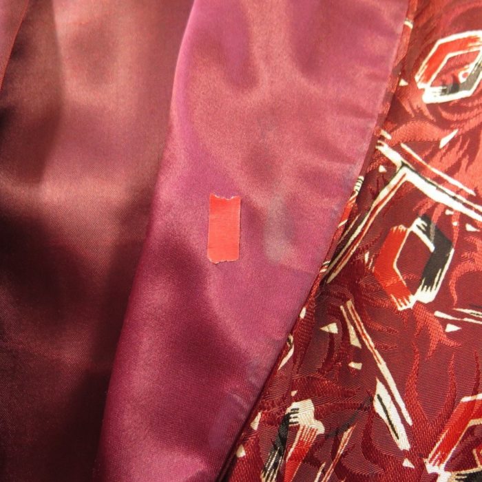 Coronet-red-atomic-brocade-robe-H30J-6