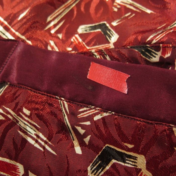 Coronet-red-atomic-brocade-robe-H30J-7