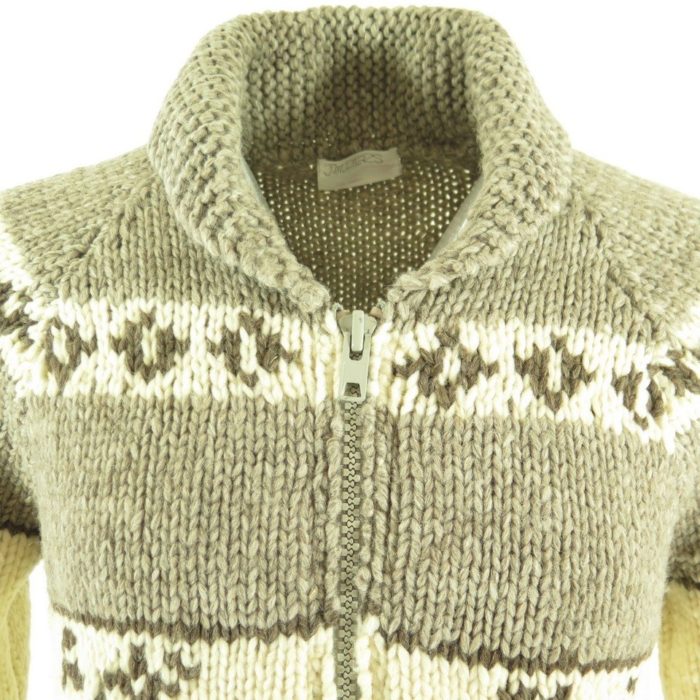 Cowican-sweater-reindeer-H29X-2