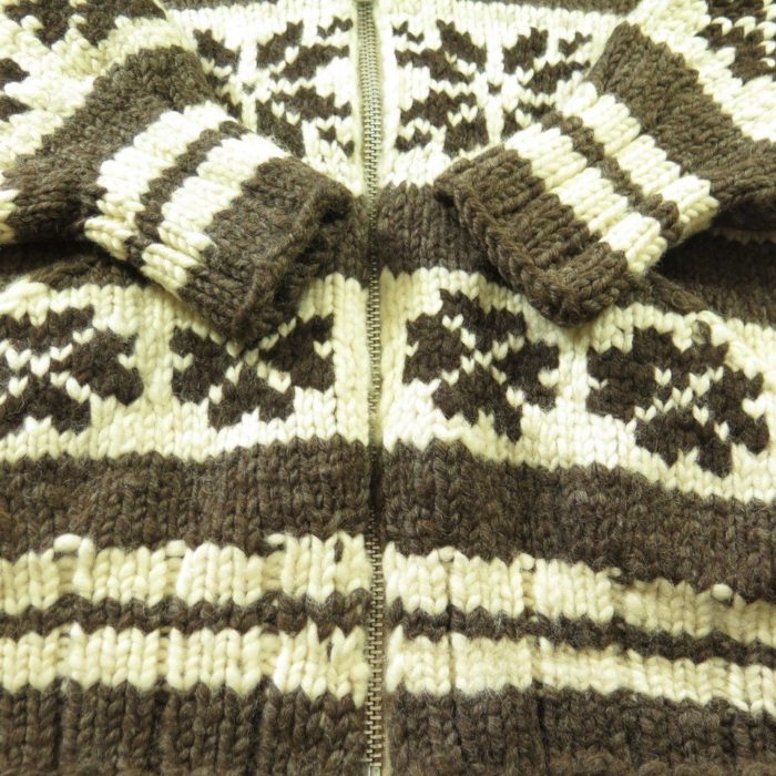 Cowichan-sweater-snowflake-H30H-7