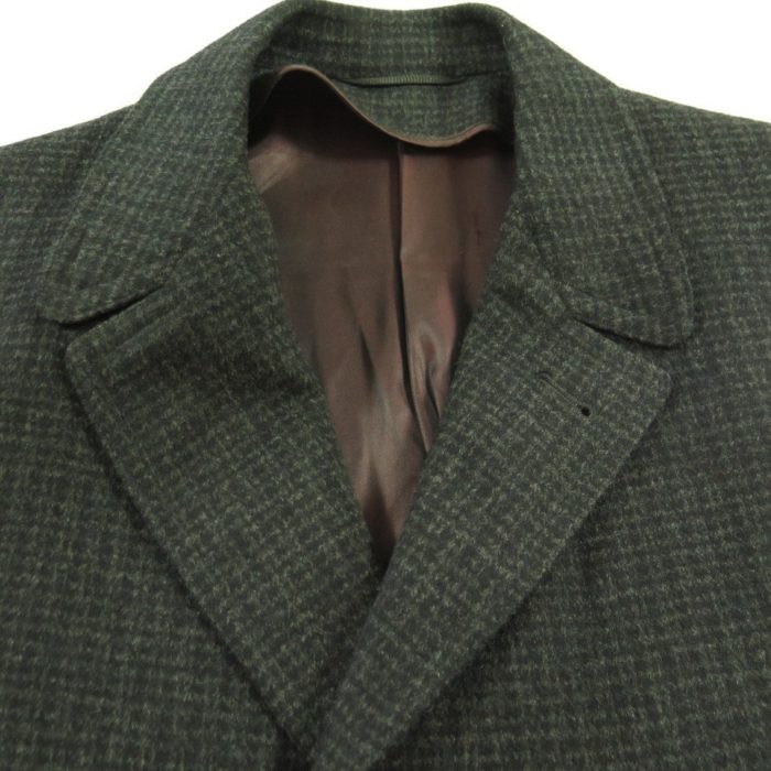 Crossland-overcoat-wool-stripe-H26J-7
