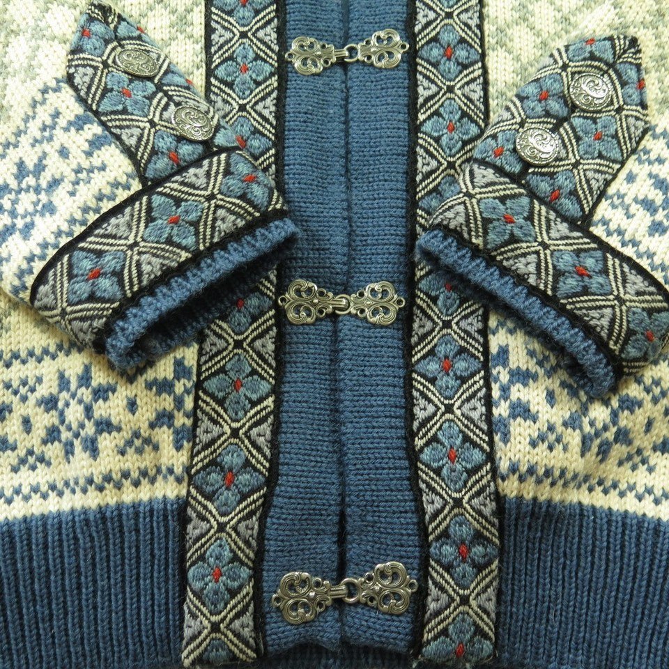 Dale-of-norway-cardigan-sweater-liner-H38D-7