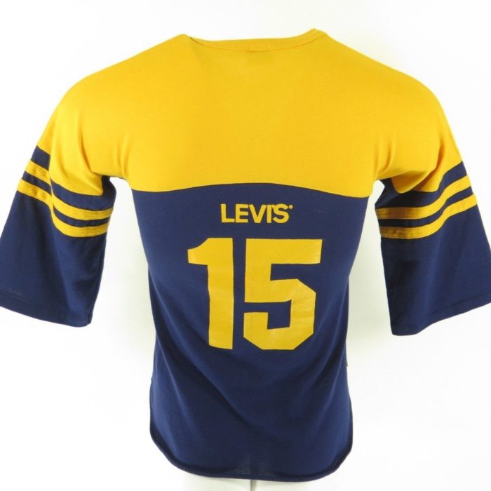Levis-jersey-shirt-H42X-1