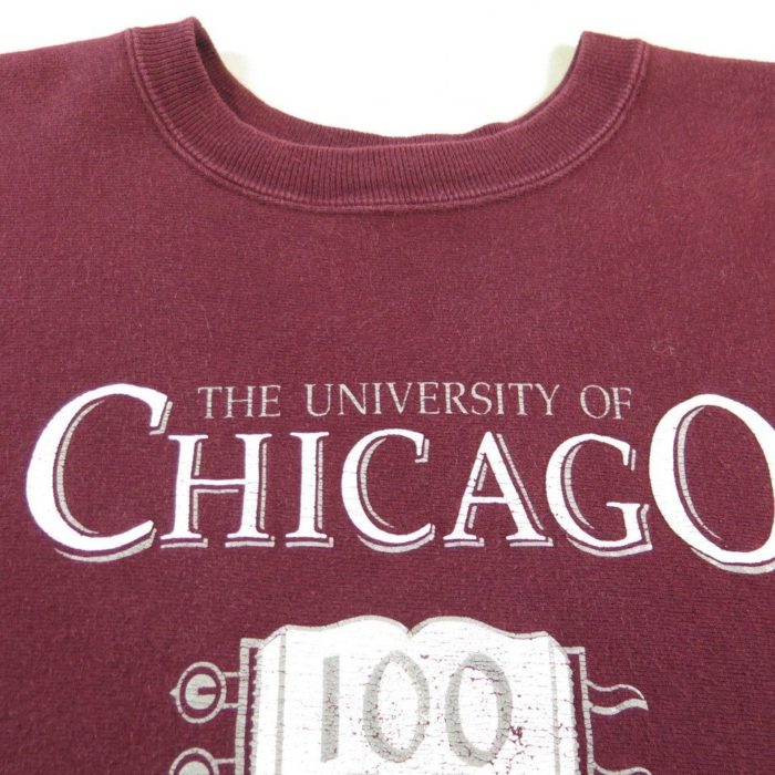 Champion-reverse-weave-university-chicago-sweatshirt-H48E-6
