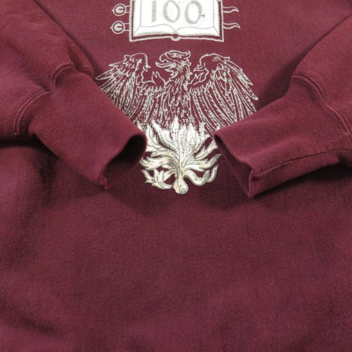 Champion-reverse-weave-university-chicago-sweatshirt-H48E-8