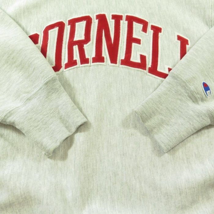 Cornell-University-champion-sweatshirt-H45D-7