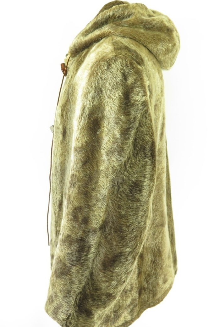 Skua-faux-fur-coat-toggle-H50M-3