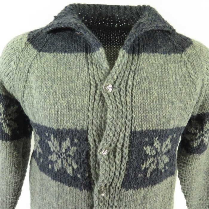 hand-made-downhill-skier-sweater-H49U-2