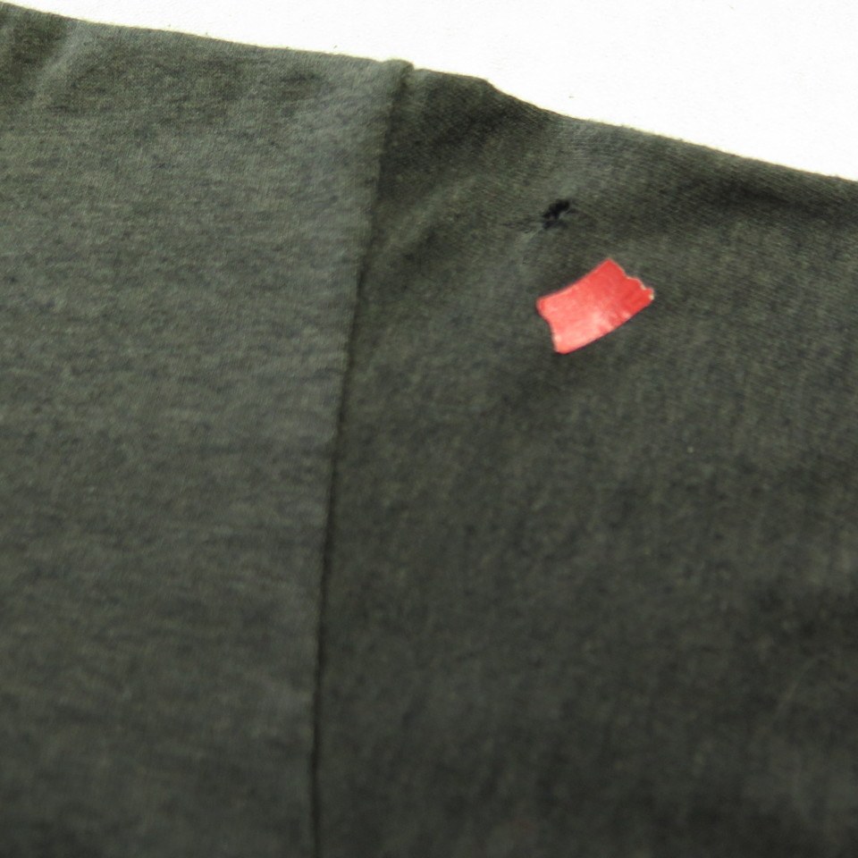 80s-boston-bruins-hockey-t-shirt-H65V-3