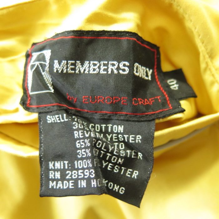 80s-reversible-jacket-members-only-H72W-11