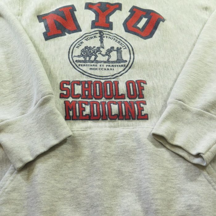 90s-NYU-school-of-medicine-sweatshirt-H78P-9