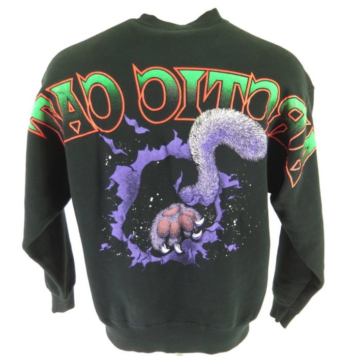 90s-fruit-of-the-loom-arctic-cat-black-sweater-H79W-5