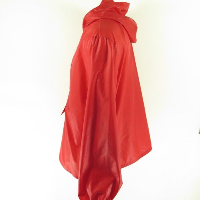 70s-Izod-Lacoste-rain-jacket-hooded-H43R-2