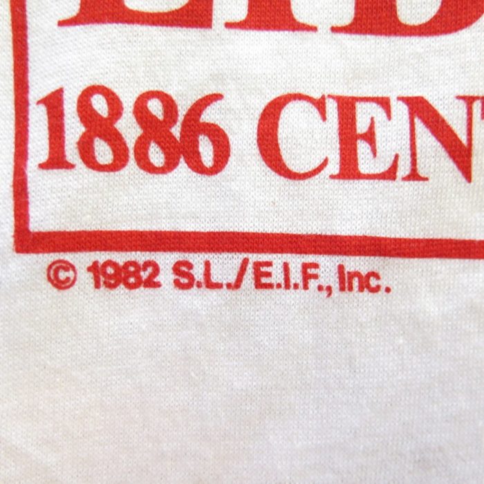 80s-statue-of-liberty-t-shirt-H85D-3
