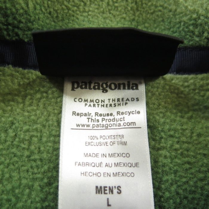 Patagonia-smoke-green-stripe-jacket-H81Q-8