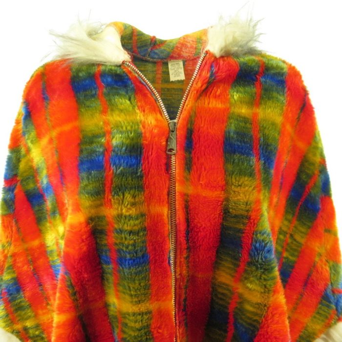 50s-fleece-plaid-cape-poncho-womens-I02F-2