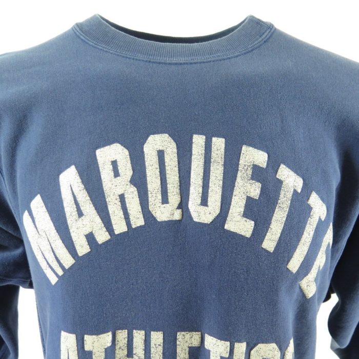 90s-champion-marquette-Athletics-sweatshirt-H95D-2