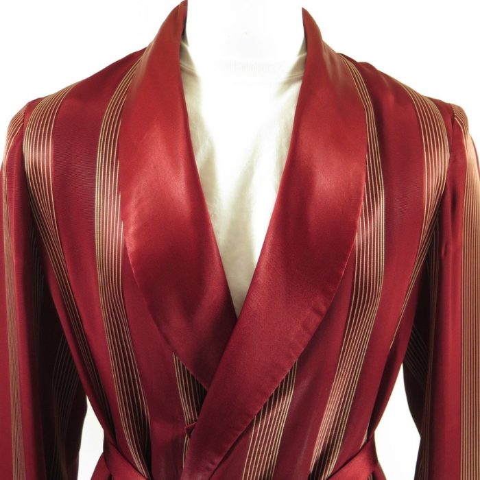 mens-red-robe-striped-I06W-2