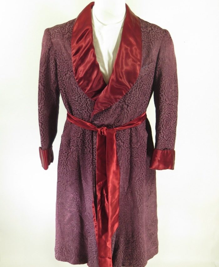 50s-brocade-paisely-robe-I08V-1