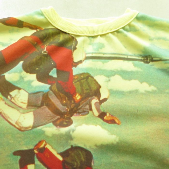 sky-diving-t-shirt-I11L-5