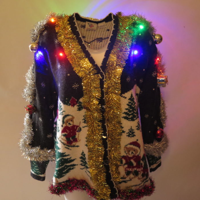 light-up-ugly-sweater-I18C-3