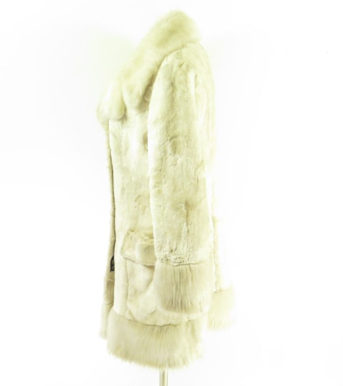 faux-fur-coat-60s-I14D-3