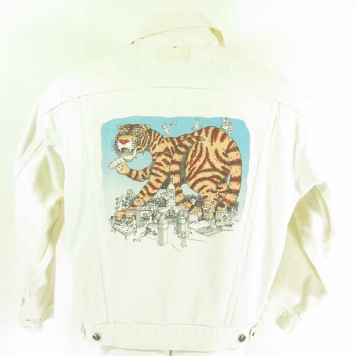 white-80s-levis-tiger-jacket-I15K-1