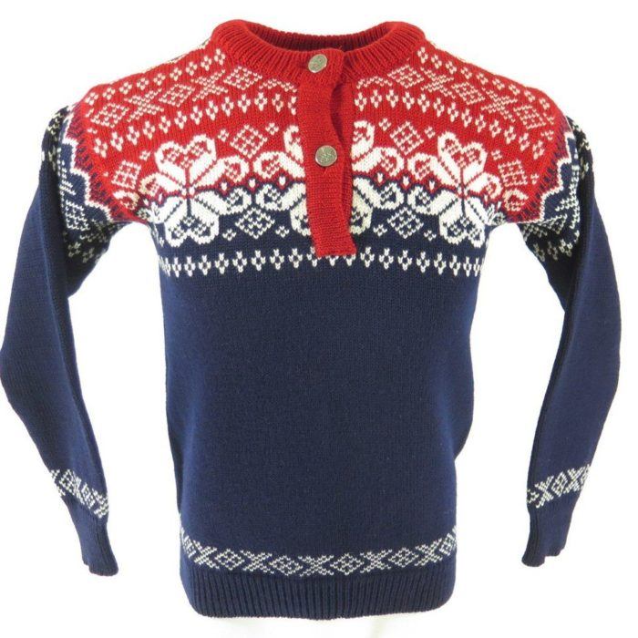 Dale-of-norway-sweater-eight-petal-rose-H22D