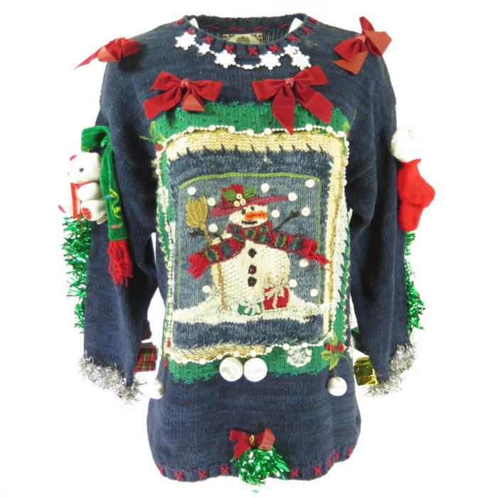 tiara-ugly-snowman-sweater-I17X-1