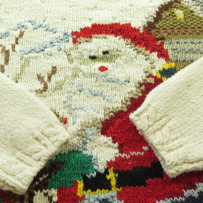 creepy-santa-sweater-I19H-8