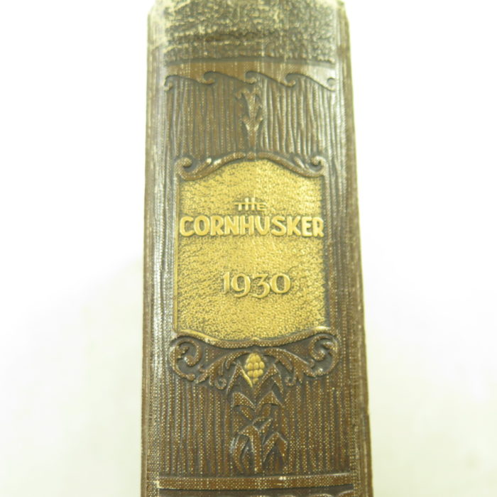 1930-nebraska-cornhuskers-yearbook-I17F-2