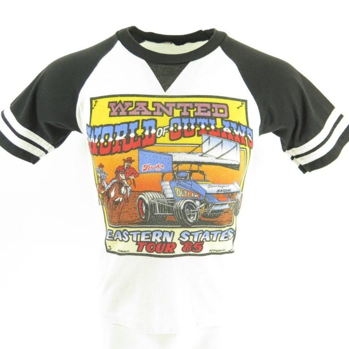 80s-wanted-world-of-outlaws-t-shirt-H54M-1